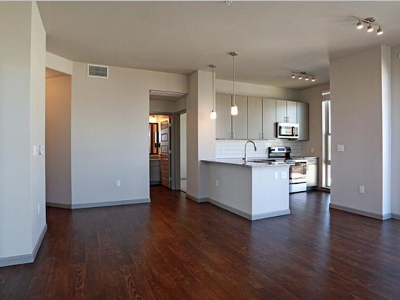 2nd image of 1275 Sherman St #100