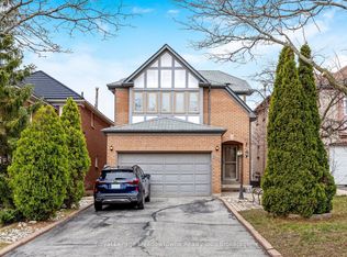 5742 Tayside Cres, Mississauga, ON L5M 5J4