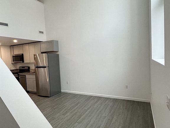 330B7540-1066-4ADC-9842-4ED340E117CC