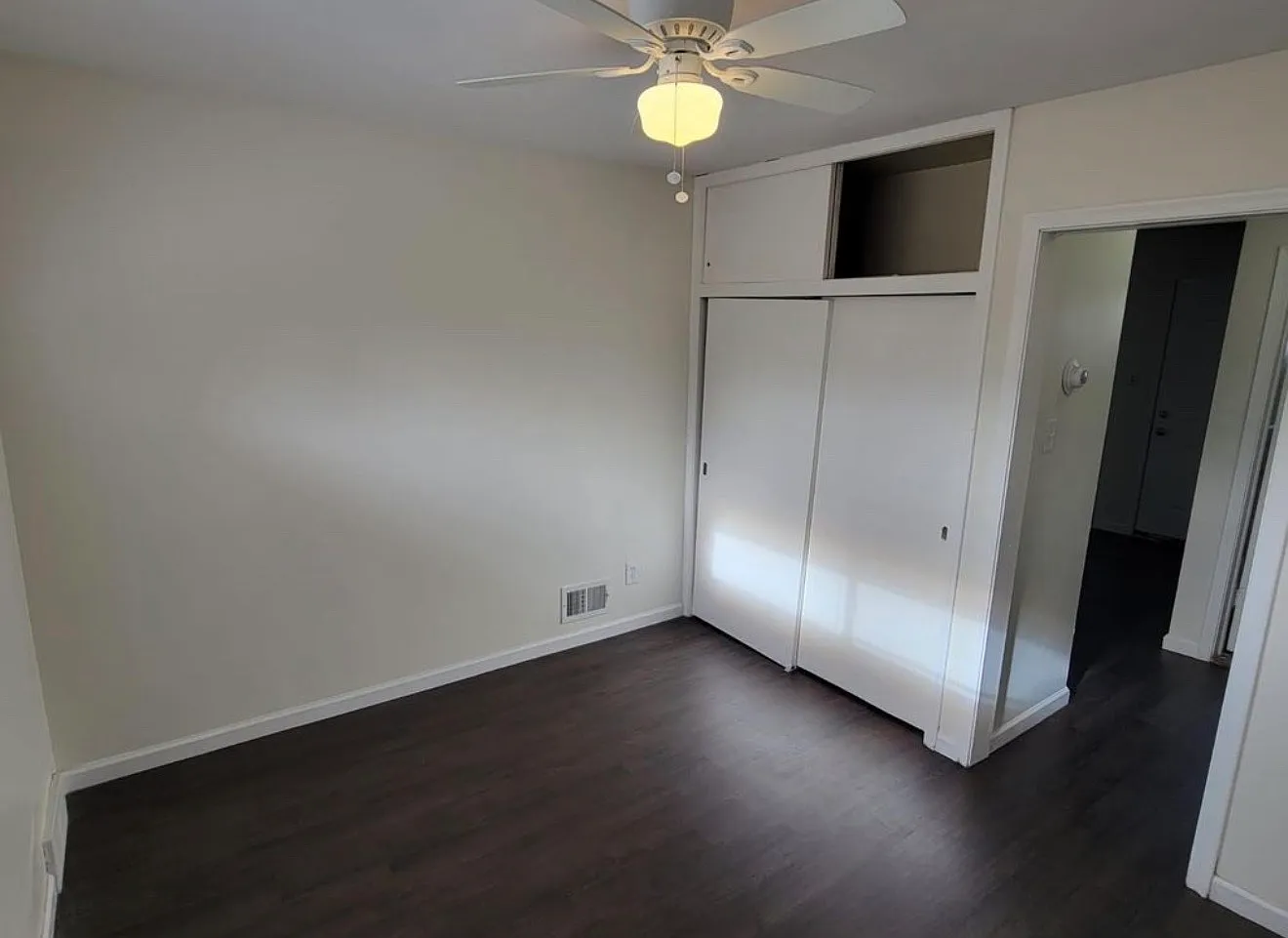 1 bed, 500 sqft, $925 — Photo 2