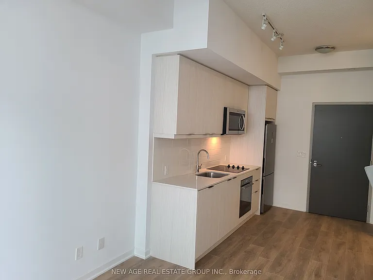 38 Forest Manor Rd #209 — Photo 10