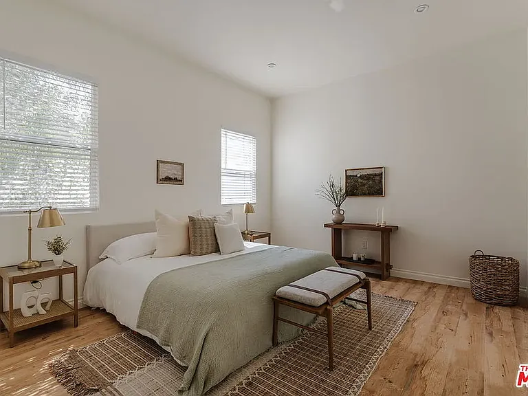 328 N Occidental Blvd #1 — Photo 10