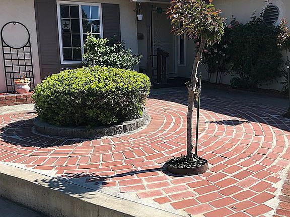 2nd image of 2731 Alamo Ct