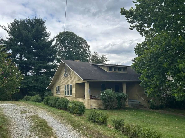 114 Green St, Claysville, PA 15323