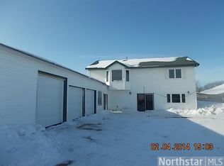 4125 307th Ln NW, Cambridge, MN 55008