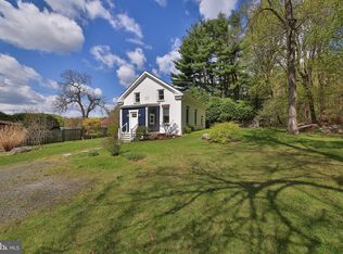 52 Saint Peters Rd, Macungie, PA 18062