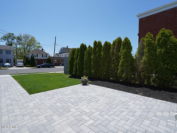 4th image of 518 Washington Ave