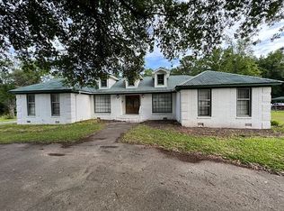 211 Whitesville Rd, Moncks Corner, SC 29461