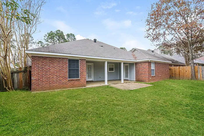 506 Stockton Cv — Photo 11