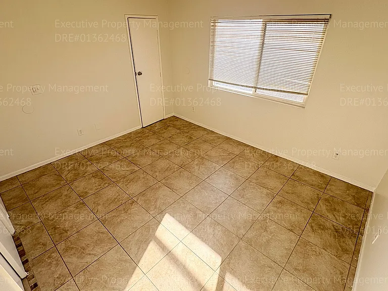 1405 Pacific St — Photo 28