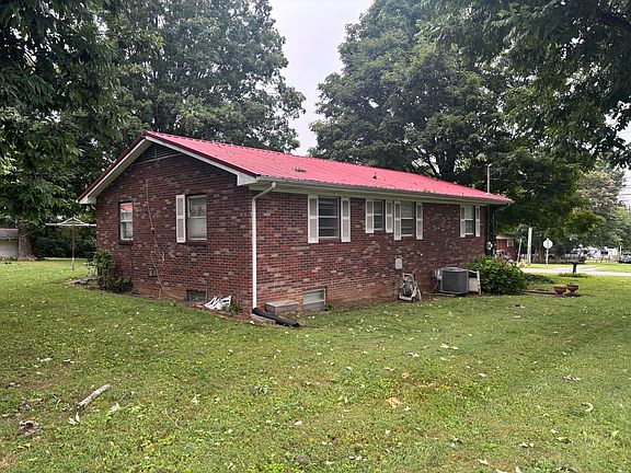 3rd image of 119 Crooke Rd