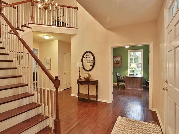 4th image of 7540 James River Close