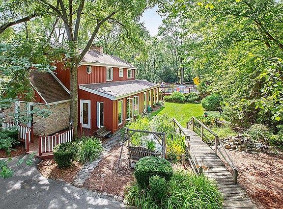 3rd image of 17726 Highland Ave