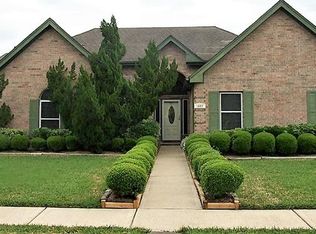1602 Oak Place Ct, Pearland, TX 77581