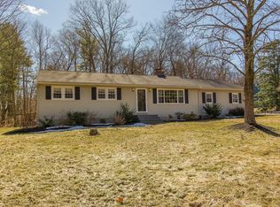 13 Crown Rd, Westford, MA 01886