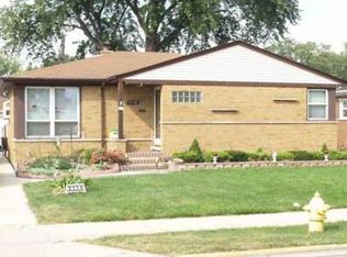 2118 Gardner Rd, Westchester, IL 60154