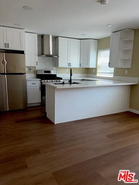 1 bed, 1.0 bath, 600 sqft, $1,950 — Photo 2