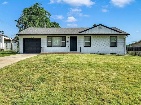 13704 E 41st St S, Independence, MO 64055