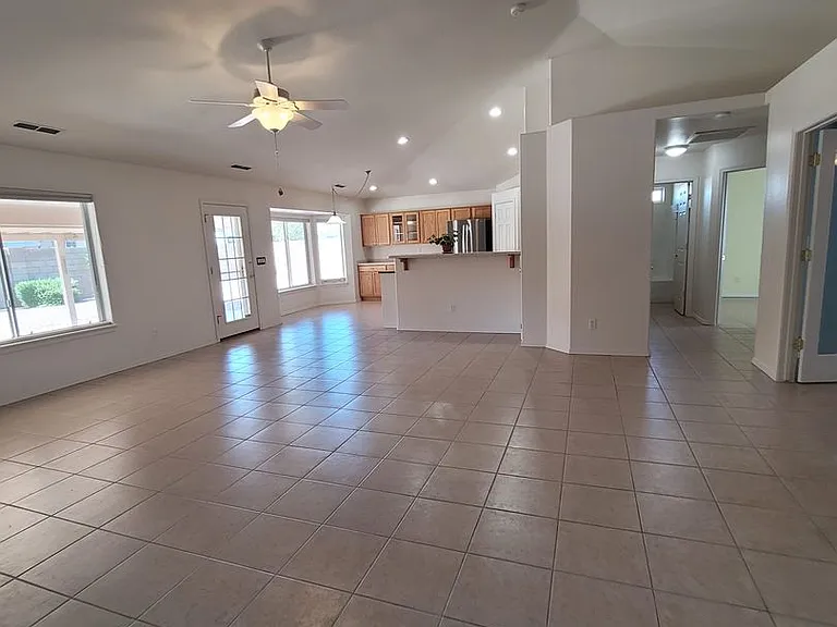 4325 N Plainsman Way — Photo 2