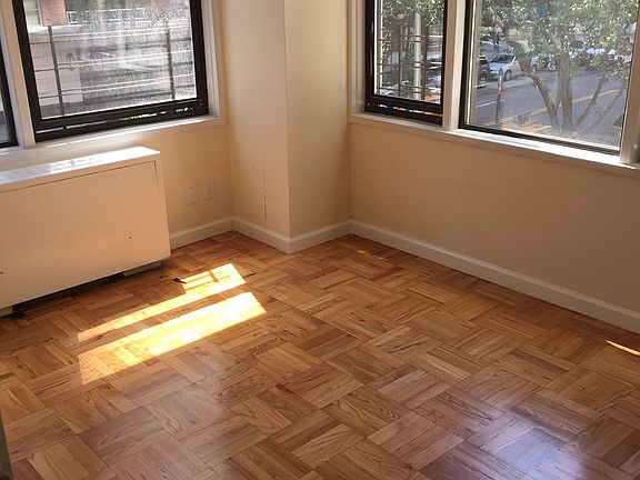 3rd image of 355 E 72nd St APT 3H