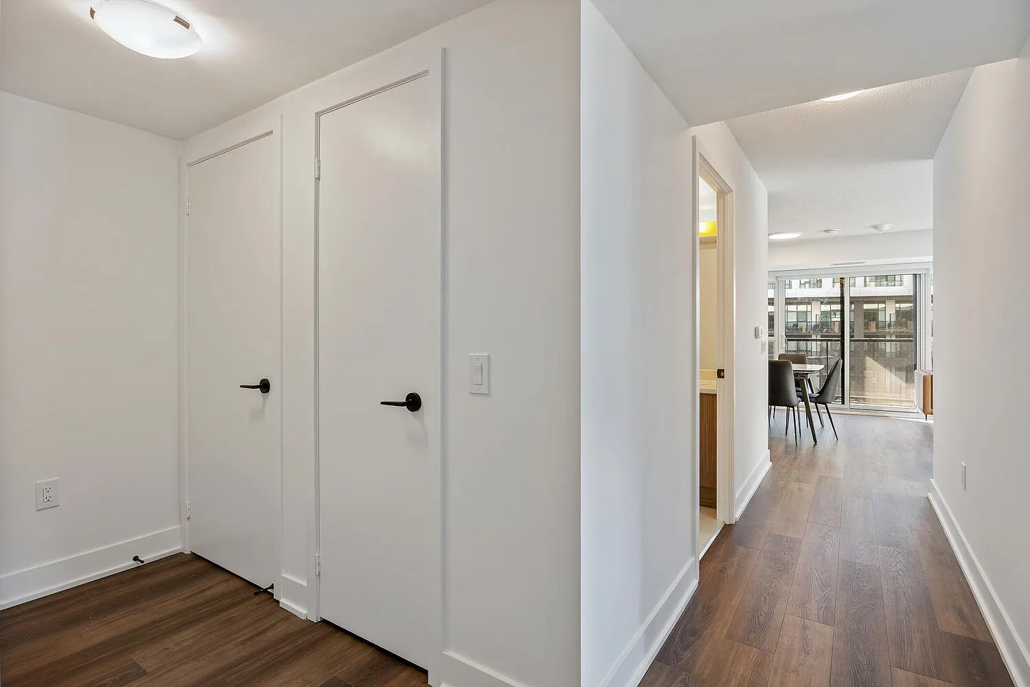 70 George Butchart Drive Toronto — Photo 3