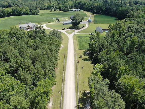 3rd image of 2715/2757 Motts Way