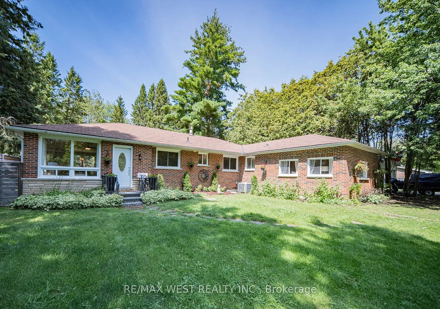 2 bed, $2,500 — Photo 1