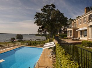 721 Ruddiman Dr, Muskegon, MI 49445