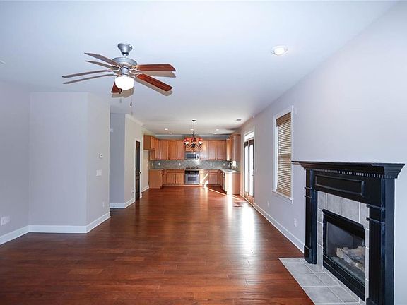 5th image of 3380 Gables Ct
