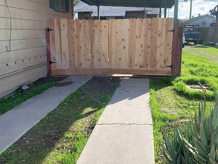 295 Skaggs St #B — Photo 2