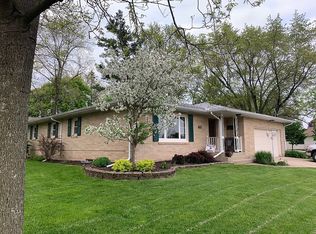 406 3rd St, Walworth, WI 53184