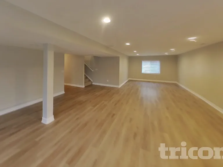 6748 Lamine Dr — Photo 21