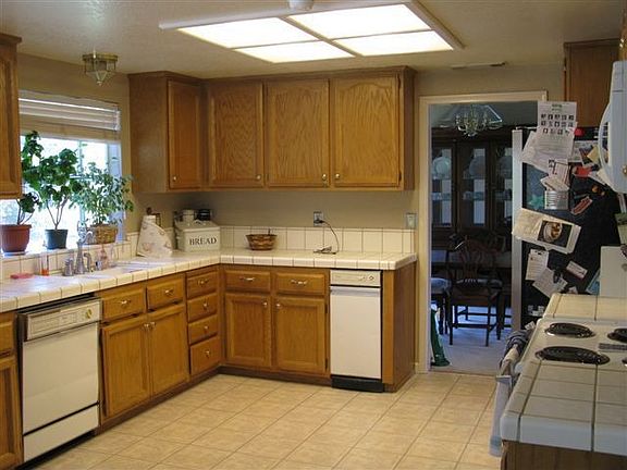 2nd image of 2609 Prestwick Dr