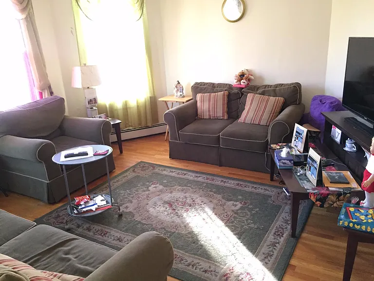 10 Buckley Ave #2 — Photo 4