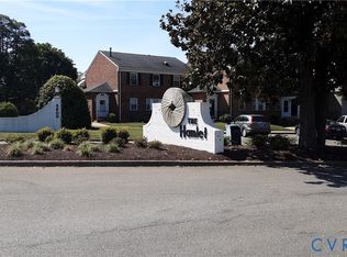 16 Stillwater Ln, Henrico, VA 23228