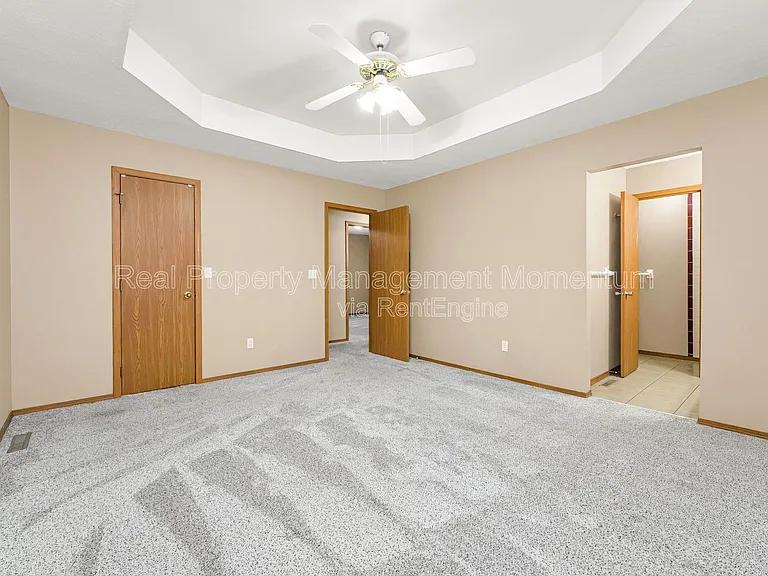 2671 N Cedar Ave — Photo 5