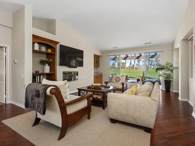 56618 Palms Dr — Photo 6