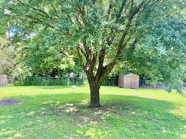 2113 Waxhaw Indian Trail Rd — Photo 25
