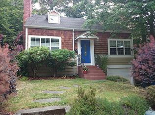 8416 Fauntleroy Way SW, Seattle, WA 98136