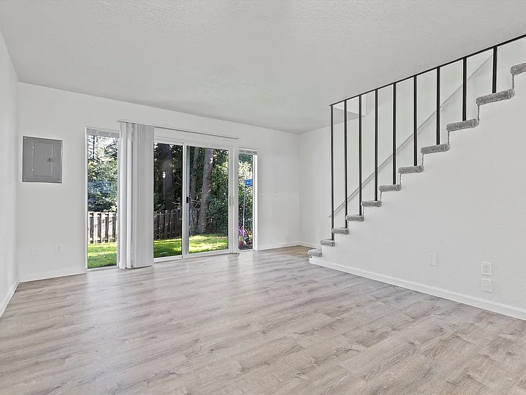 Powell Butte Townhomes — Photo 57