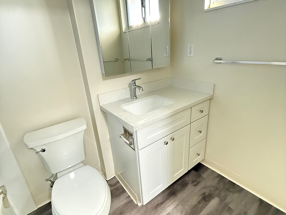 1st image of 1224 Floribunda Ave APT 12