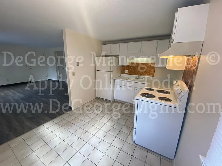 Walworth Garden Apartments — Photo 45