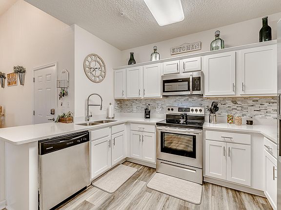 4th image of 4932 Key Lime Dr Unit 307