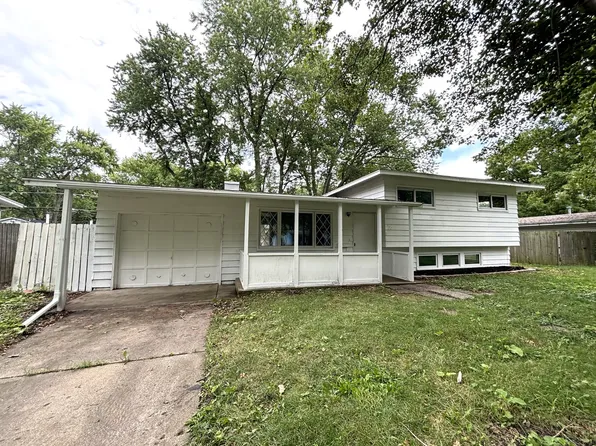 76 Circle Dr E, Montgomery, IL 60538