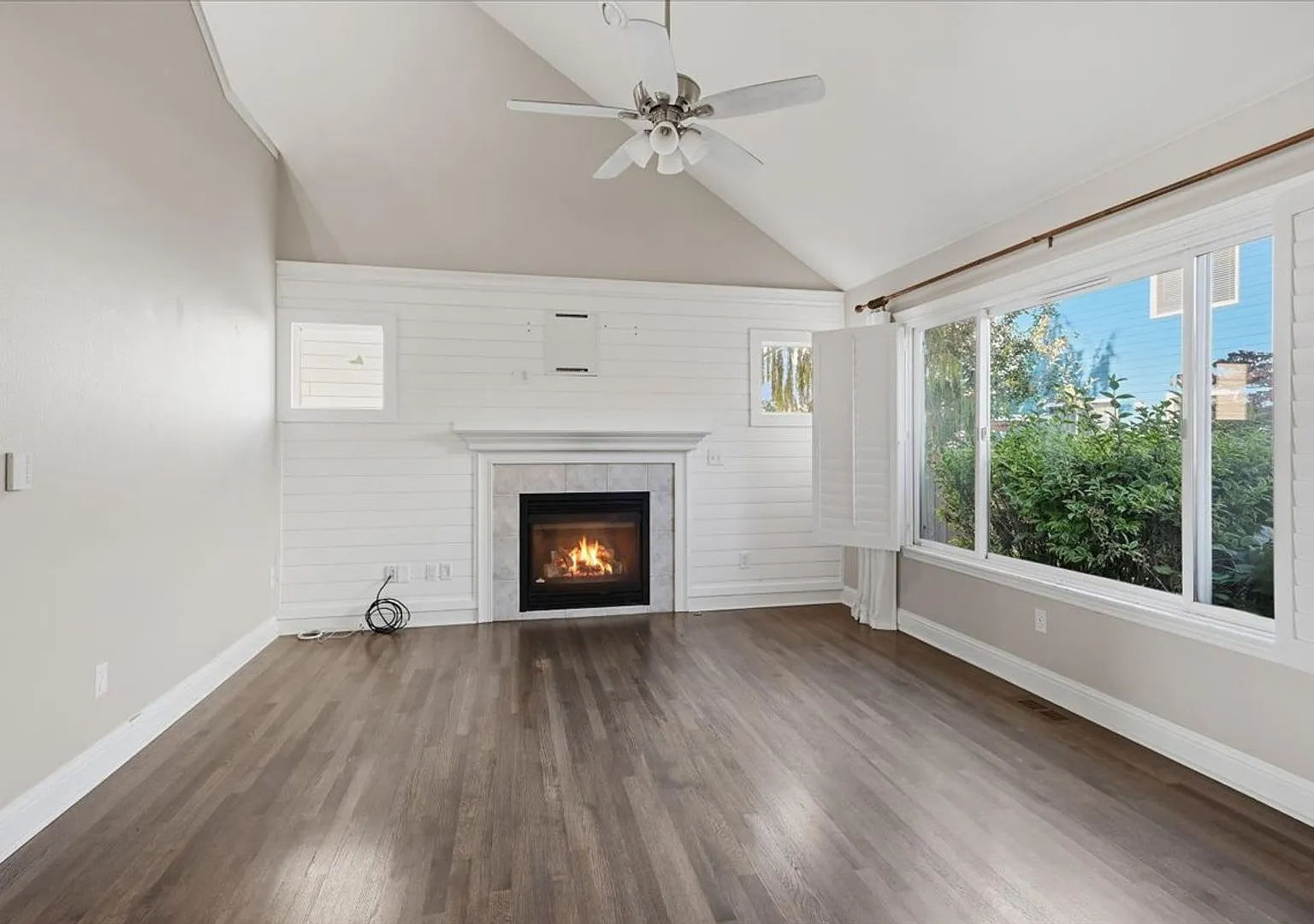 3Bd/2.5Ba Duvall Home — Photo 4