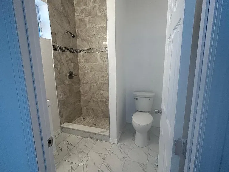 3601 1/2 E Fern St — Photo 13