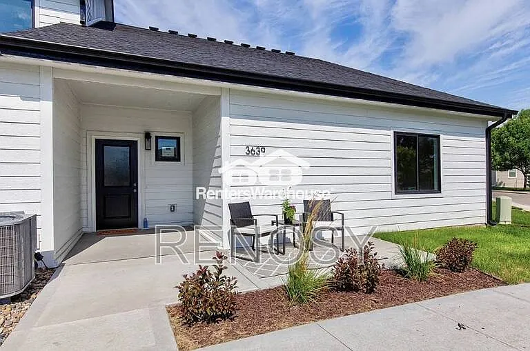 3639 NE Kara Ln — Photo 22