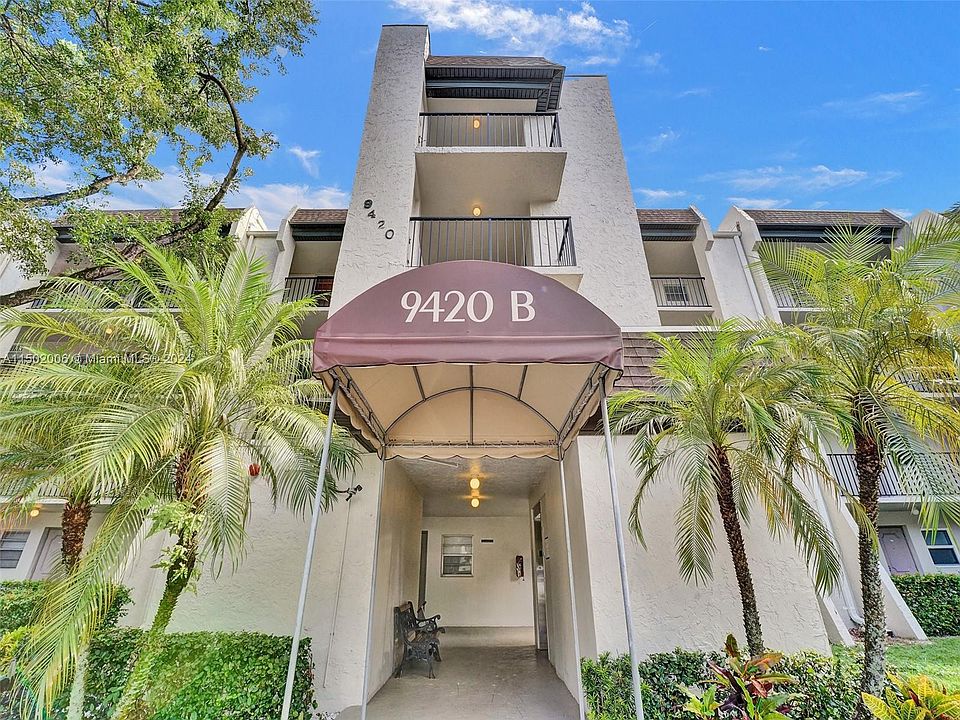 1st image of 9230 Lagoon Pl APT 415
