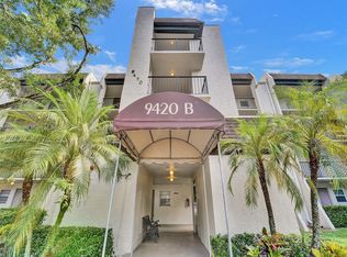 9230 Lagoon Pl APT 415, Davie, FL 33324