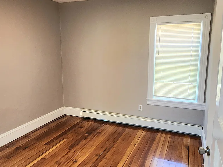 65 W Cole St #2 — Photo 4